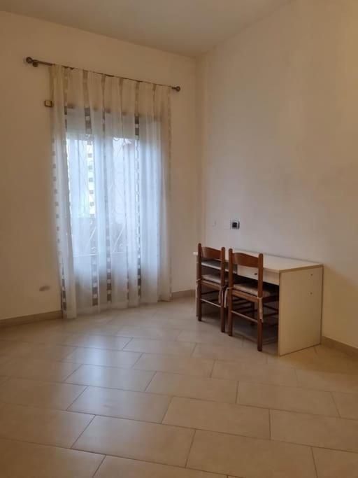 Delizioso E Silenzioso Appartamento A Roma Luaran gambar